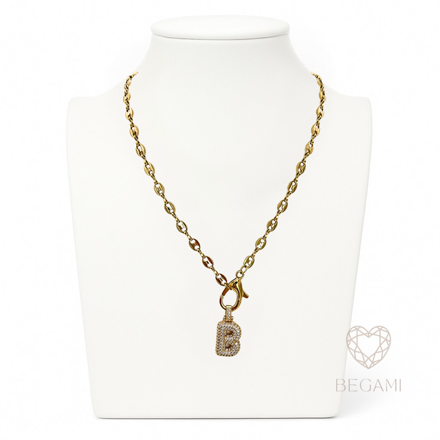 Collana catena lettera